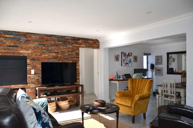 2 Bedroom Property for Sale in Island View Western Cape